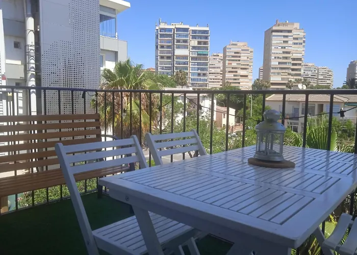 Sea View Apartment W/ 2 Rooms, Beach: 1 Minute